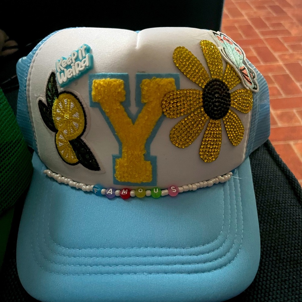 Trucker hat